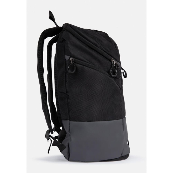 9249900-miller-backpack-black3